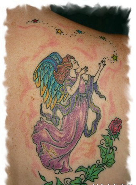 彩色天使与星星和玫瑰纹身图案
