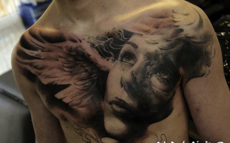 胸部上的天使肖像写实纹身图案