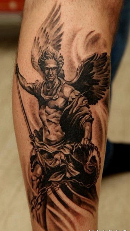 好战的天使手臂纹身图案