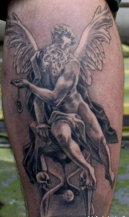 小腿老天使和沙漏纹身图案