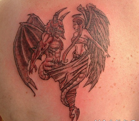 可爱的天使和恶魔纹身图案