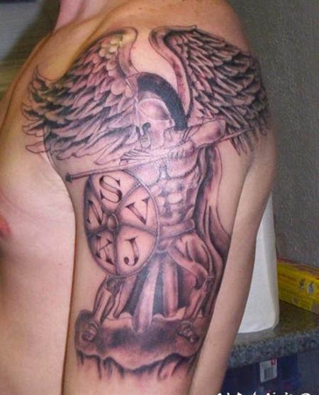 手臂盔甲武士天使纹身图案