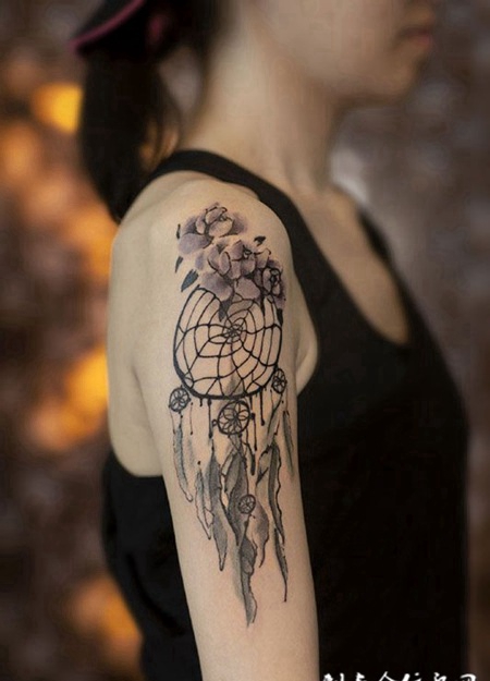 自造的梦，手臂上的捕梦网纹身图案