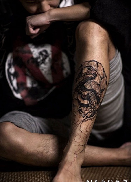 龟之大者，腿部纹身图案