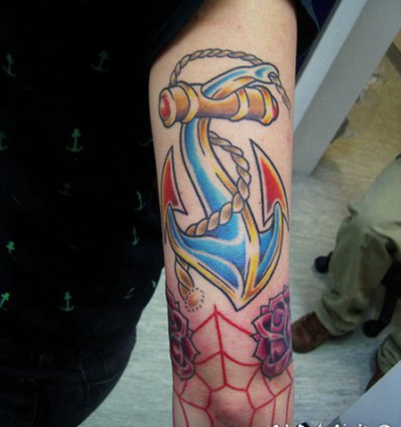 超现实主义的船锚和蜘蛛网彩色纹身图案