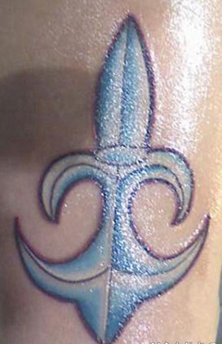 蓝色和白色的百合花纹章纹身图案