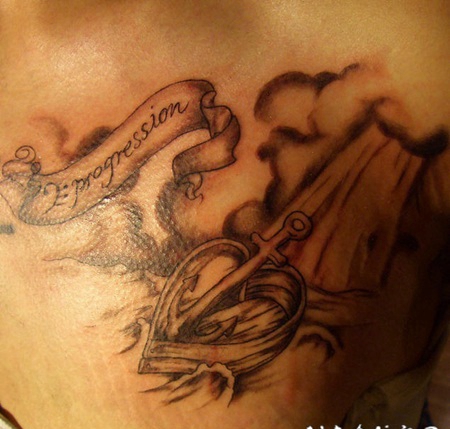 心形船和船锚字母纹身图案