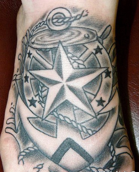 脚背星星和船锚海浪装饰纹身图案