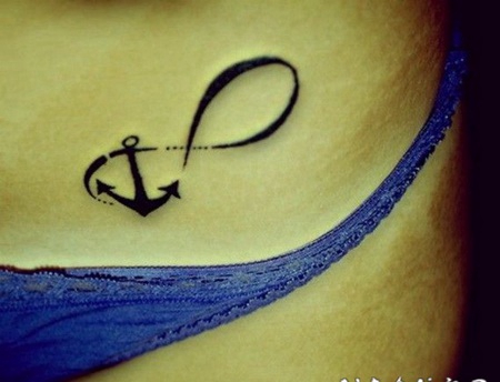 可爱的黑色船锚无限符号腹部纹身图案