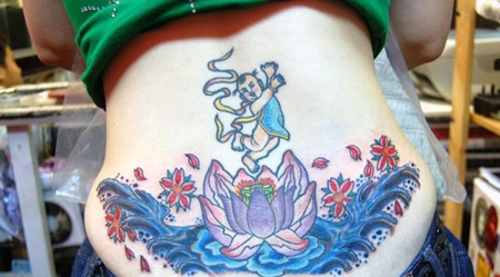 腰部莲花哪吒纹身图案