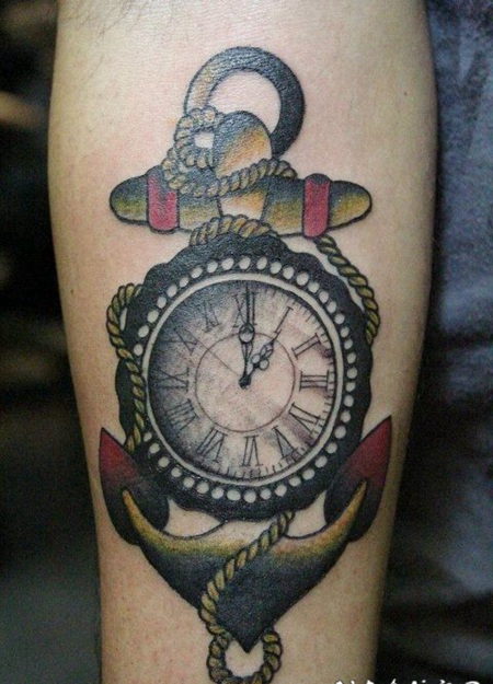 彩色船锚和指南针纹身图案
