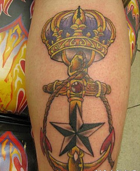 old school很酷的彩色船锚皇冠和星星纹身图案