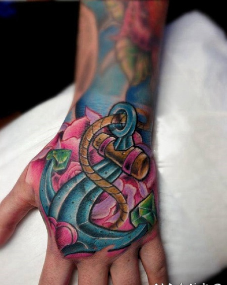 小腿old school紫色花朵与船锚纹身图案