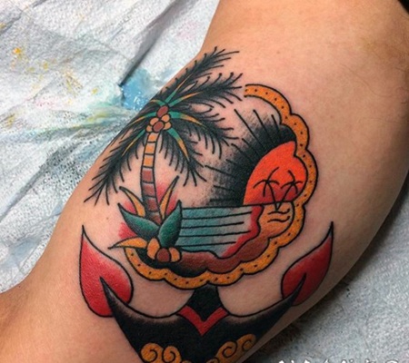 old school彩色海滩与船锚手臂纹身图案