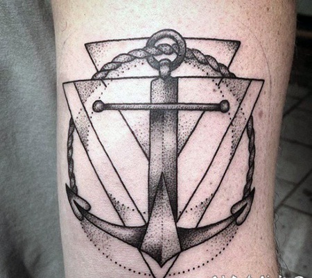 大腿点刺黑色船锚和几何纹身图案