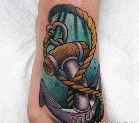 卡通彩色绳子船锚与字母脚背纹身图案