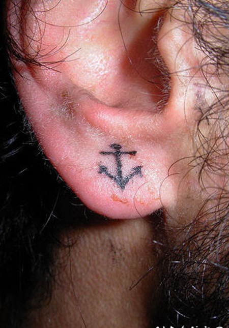 耳朵小清新黑色船锚纹身图案