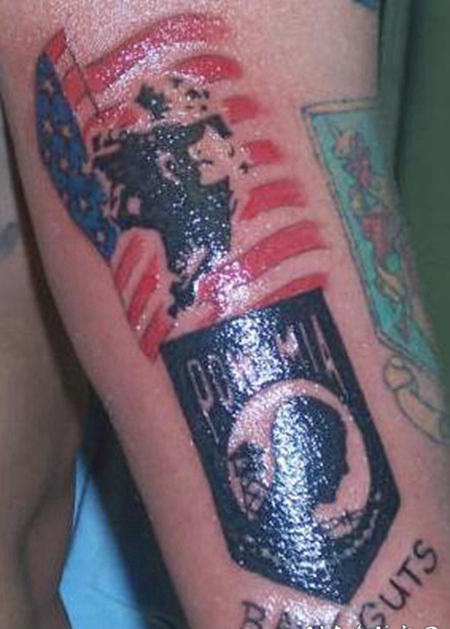 美国陆军标志和国旗纹身图案