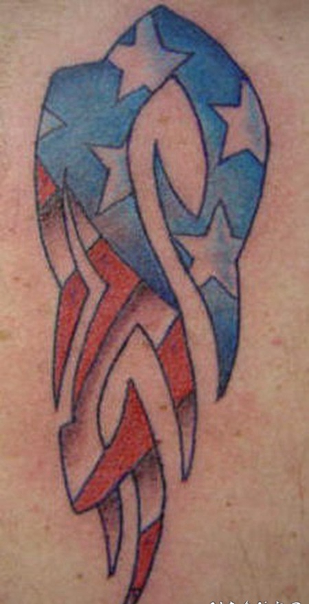 部落图腾风格的美国国旗纹身图案