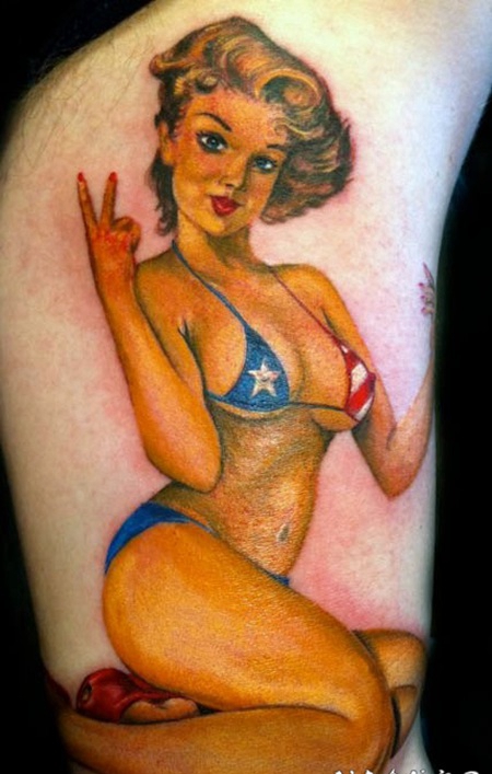 美国国旗颜色的比基尼辣妹人像纹身图案