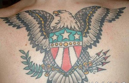 美国爱国鹰彩色纹身图案
