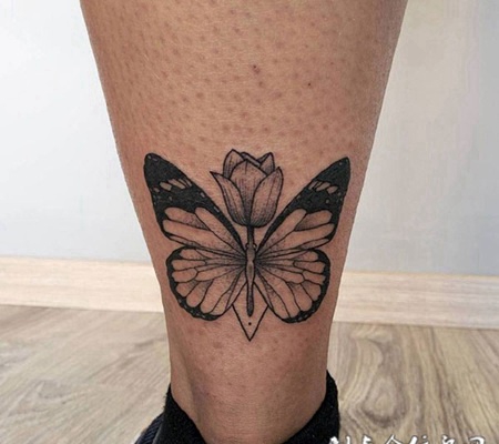 蝴蝶之花，腿部个性蝴蝶纹身