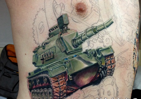 侧肋难以置信的彩色逼真现代美国坦克纹身图案