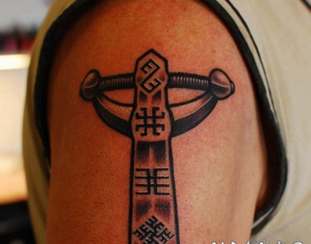 手臂神圣宗教符号纹身图案