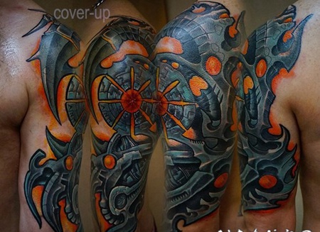 手臂彩色令人印象深刻的外星生物纹身图案