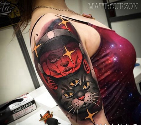 手臂现代风格的彩色猫与外星人纹身图案