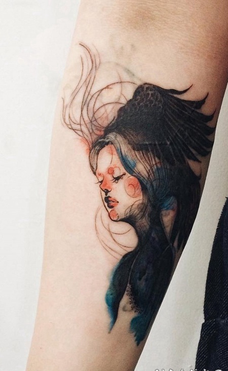 手臂有趣的抽象风格女性肖像纹身图案