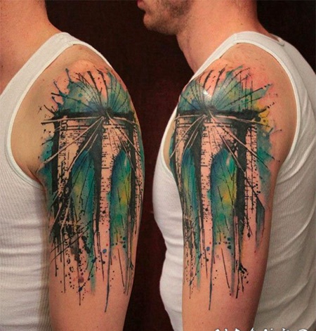 大臂抽象风格的彩绘大桥纹身图案