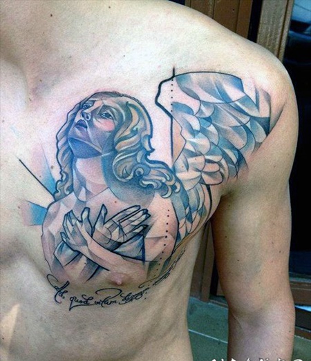 胸部简单的抽象风格彩色天使与字母纹身图案