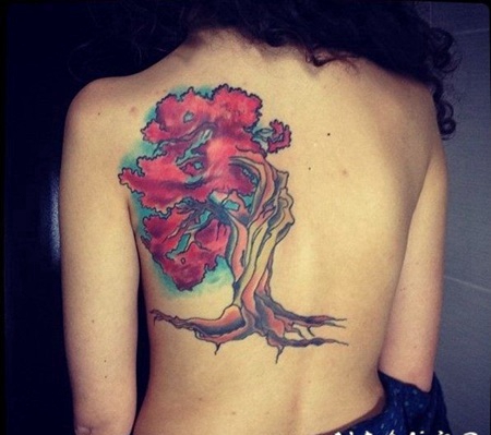 背部原始彩色抽象大树纹身图案