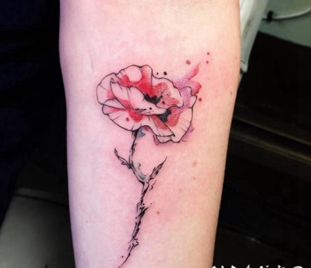 简易的抽象风格花朵手臂纹身图案