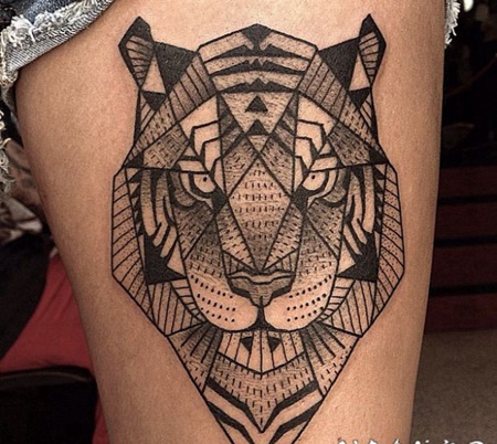 大腿抽象风格几何黑色老虎纹身图案