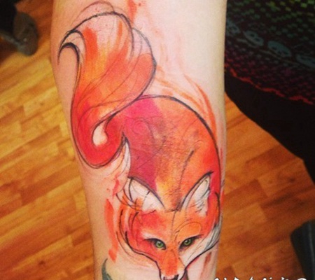 抽象风格的彩色狐狸纹身图案