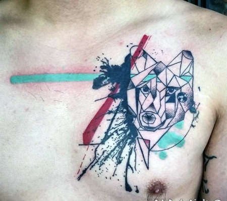 胸部抽象风格的彩色狼头装饰纹身图案