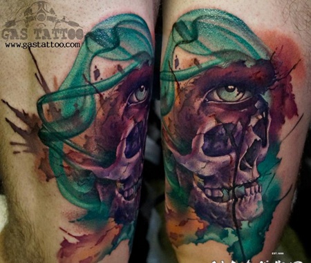 大臂彩色骷髅与神秘的眼睛纹身图案