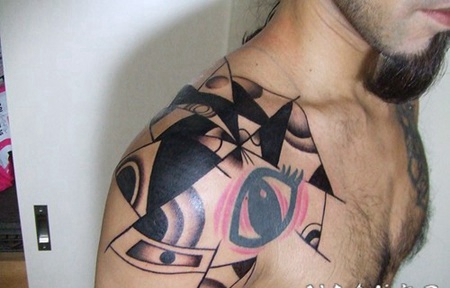肩部彩色的抽象眼睛主题纹身图案