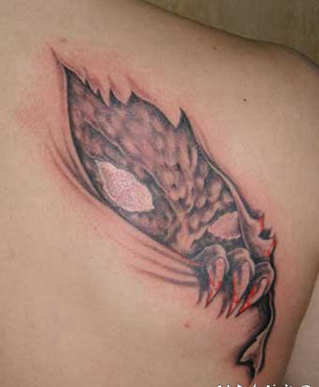 背部3D恶魔撕皮纹身图案