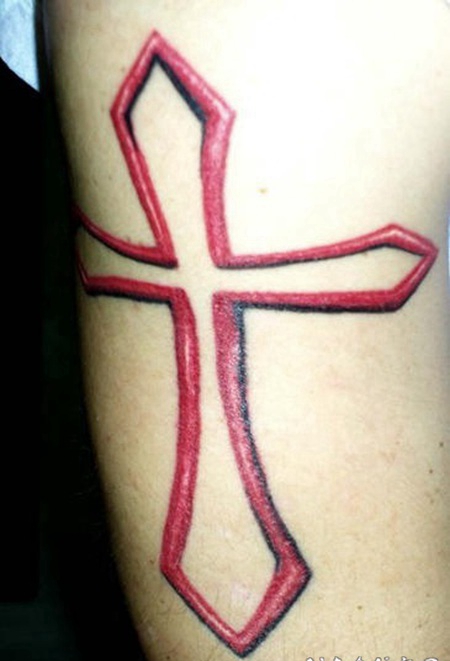 红色经典十字架纹身图案