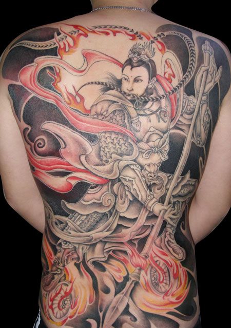 满背帅气哪吒纹身图案