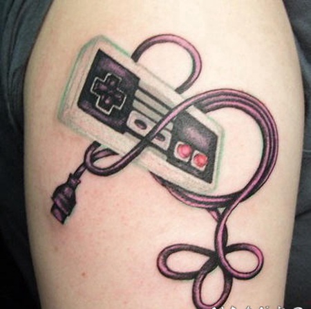 彩色3D版游戏杆纹身图案