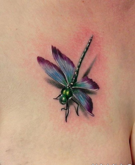 超级逼真的彩色3D蜻蜓纹身图案