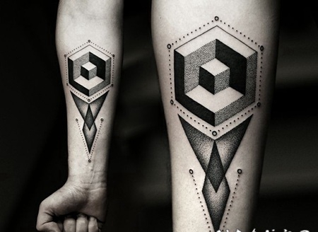 手臂简单的点刺手绘3D几何纹身图案
