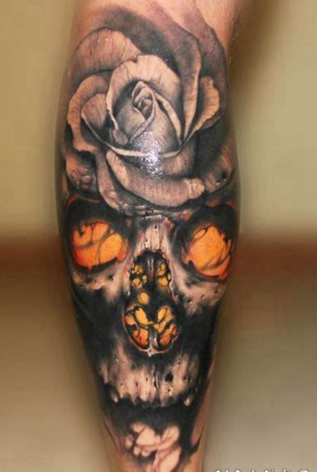 小腿3D写实的恶魔骷髅和玫瑰纹身图案