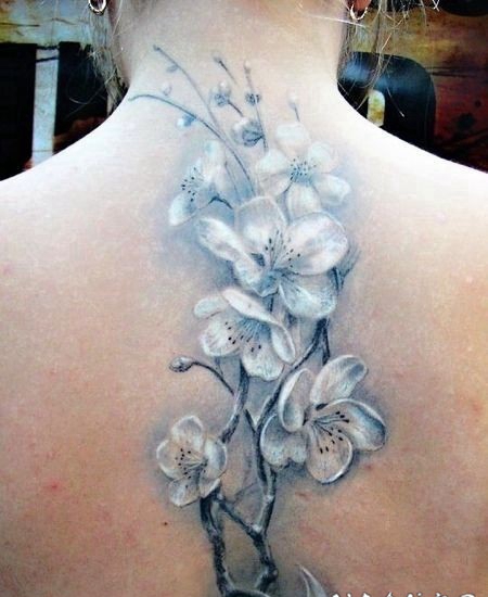 3D写实的奇妙花朵背部纹身图案