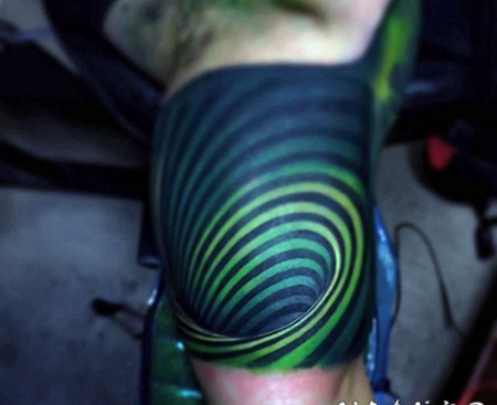 手臂3D彩色的催眠装饰纹身图案