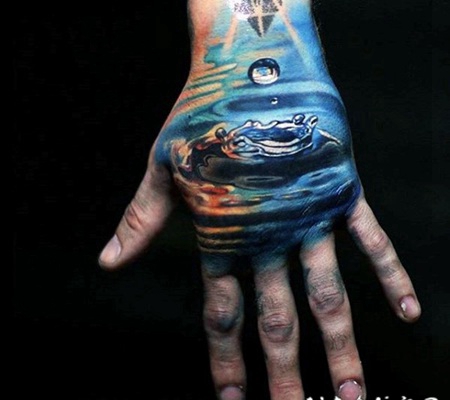 手背3D惊人的彩色大水滴纹身图案